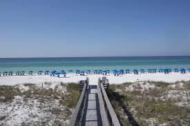 Beach Retreat Vacation Rentals | Beach Condos in Destin