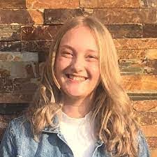 Noelle Pappas's Instagram, Twitter & Facebook