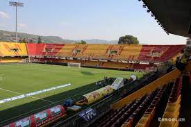 Lo stadio ciro vigorito è uno stadio ubicato nella città italiana di benevento. Stadio Ciro Vigorito Stadion In Benevento
