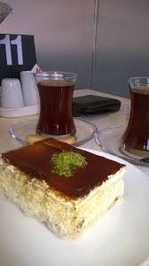 Turkuaz ti offre un menu tipico x2, a scelta tra 2 proposte, con ricco antipasto, portata principale a scelta, dolce l'offerta. Dolci Della Tradizione Turca
