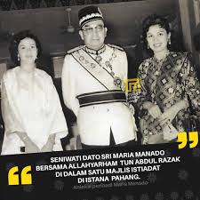 Kd tunku abdul rahman (malaysia); Repair Gambar Lama On Twitter Seniwati Dato Sri Maria Manado Bersama Allahyarham Tun Abdul Razak Tun Rahah Mohamed Noah Di Istana Pahang C 1965 Selamat Berpulang Ke Alam Abadi Tun Rahah Al