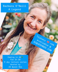 The pretty ladies taking in some morning sun while I check their hives!  ☀️☀️☀️🐝🐝🐝🍯🍯🍯 #beekeeping #beeboxes #honeybees #beekeeper  #ladyinthepinkbeesuit