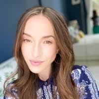 60+ "Clara Land" profiles