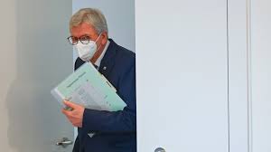Die ausgangsbeschränkungen gelten dann ganztags, auch. Volker Bouffier Will Bundesweit Gleiche Corona Regeln Fur Alle