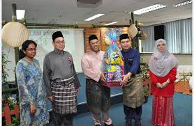 Tonight's exhibition will be all about art and approaching this difficult time, together! Majlis Ramah Mesra Aidilfitri 1437h Mycc Kpdnkk Wpkl Malaysia Competition Commission Mycc