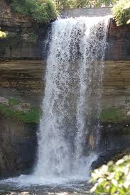Minnehaha Falls In Summer Minnehaha Falls Minnehaha Minneapolis Travel