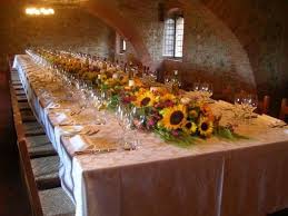 Tuscany Weddings Castle For Luxury Weddings And Events Exclusive Italy Weddings Blog Tuscan Table Tuscan Style Wedding Table Centerpieces