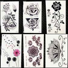 96 Gambar Henna Tangan Bunga Mawar Terbaru Tuttohenna Gambar henna tangan di atas sangatlah simple sekali. 96 gambar henna tangan bunga mawar