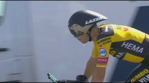 De topfavoriet kweet zich uitstekend van zijn taak, dichtte de kloof en trok meteen naar de leiding. Wout Van Aert Wint Bk Tijdrijden In Koksijde Rtv