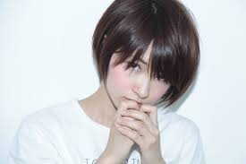 ショートボブはストレートで楽しむヘアスタイルで大人女子は変わる