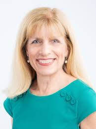 Kim Blain's Instagram, Twitter & Facebook