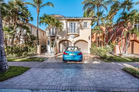 360 likes · 5 talking about this. Aventura Lakes Homes For Sale 17 Aventura Lakes Aventura Fl Homes For Sale