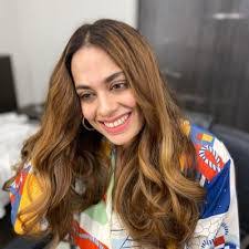 Sarah Aslam's Instagram, Twitter & Facebook