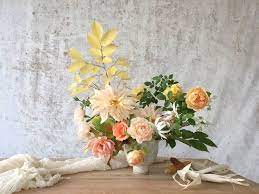Pin By Veronika Markova On Display Plants Spring Flower Arrangements Flower Gift Happy Flowers