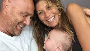 Amici 17, rudy zerbi vuole mandare a casa una tra emma e carmen, ma i prof di ballo rimandano la decisione. Rudy Zerbi Rivela Il Suo Dramma Ho Rischiato Di Perdere La Mia Famiglia Dilei