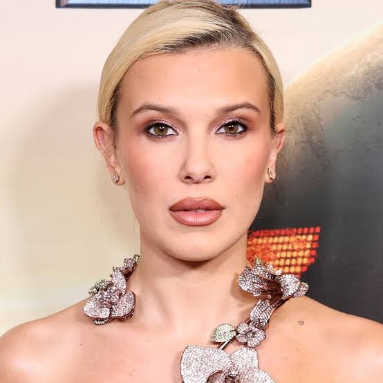 Millie Bobby Brown Has Something to Say to 'Bullies' Who Don't Like Her  Look—Learn More | Allure