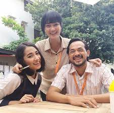 Which is the ojek for every need in indonesia? Profil Pemeran Sarah Ok Jek Net Tv Hal Lima