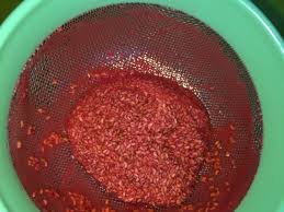 Coulis De Fruits Rouges Sans Sucre Ajoute Etape Indispensable Pour Eliminer Les Pepins Bienvenue Sur Tous En Cuisine Avec Momo