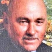 Kenneth Kammerer's Instagram, Twitter & Facebook