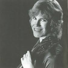 Barbara Westphal (Viola)