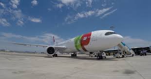 Desfrute de um serviço premiado, refeições saborosas e entretenimento com a tap air portugal. Coronavirus Tap Portugal Suspende Temporariamente Alguns Voos Para O Brasil