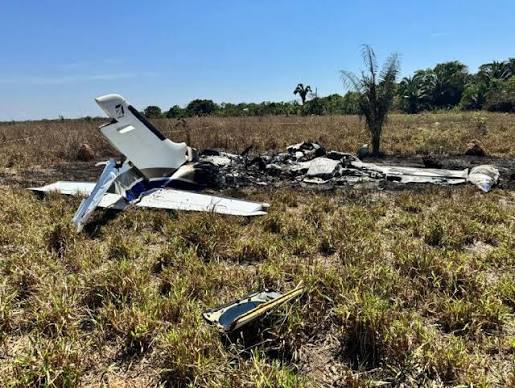 V&Iacute;DEO: avi&atilde;o que caiu e matou tr&ecirc;s em &Aacute;gua Boa (MT) teria rota internacional e poss&iacute;vel liga&ccedil;&atilde;o com tr&aacute;fico de drogas :: Ag&ecirc;ncia da Not&iacute;cia Mato Grosso