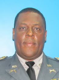 28 DE ABRIL DEL 2021 LA DIRECCIÓN GENERAL DE LA POLICÍA NACIONAL Y SU  DIRECCIÓN CENTRAL DE RECURSOS HUMANOS: Se complacen en FELICITAR a los  Oficiales Superiores, Oficiales Subalternos, Cadetes, Alistados, Asimilados