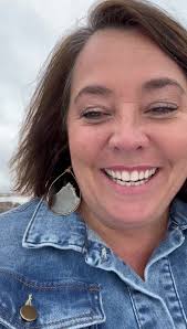 Happy Easter!! Jesus is Alive!! He is Risen!