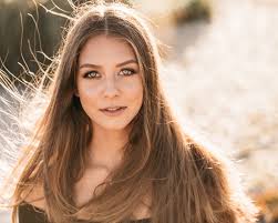 Meet Robyn Scherer: Photographer