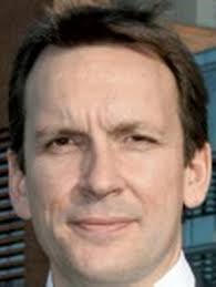 Fraser Hall, nový generální ředitel společnosti Novartis v České republice 