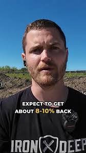 Roslyn Diamond's Instagram, Twitter & Facebook