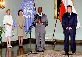 Aleksander kwaśniewski (urodzony 15 listopada 1954 roku w białogardzie) swoje. Kofi Annan 1938 2018 Pamietamy Wizyta Sekretarza Generalnego Onz W Polsce 27 28 Czerwca 2000 R