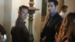 When lucifer returns for season three, lucifer has resolved the problem of mom aka charlotte (tricia helfer) — but he must confront the problem of figuring out who kidnapped him and why his angel wings have returned. Lucifer 3 Season Cast