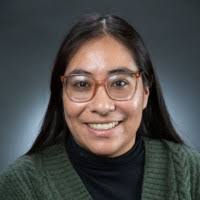 4400+ perfiles de «Apolinar»