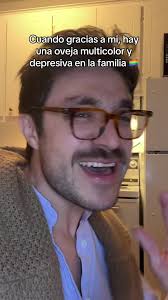 Manolo (@manolomediomono_)