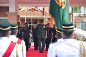 Perlukan seorang yang pakar untuk menolong anda dalam tempoh pantang? Tentera Darat Malaysia Panglima Tentera Darat Tinjau Pejabat Lama Di Kem Muara Tuang