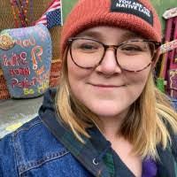 Leah Petty's Instagram, Twitter & Facebook