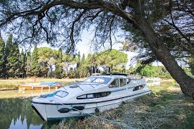 Check spelling or type a new query. Croisiere Fluviale Sur Le Canal Du Midi En Famille