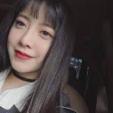 김지현 기자 mooa@tvreport.co.kr /사진=구혜선 sns. Nìƒ· êµ¬í˜œì„  ë‹¤ì´ì–´íŠ¸ í›„ ë¯¸ëª¨ ìœ ì§€ ê·¼í™© ì´ˆì»¤ë¡œ ì‹œí¬ç¾Ž