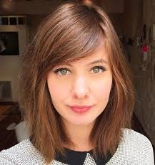 We love the choppy side bang that is swept all the way up. 40 Side Swept Bangs To Sweep You Off Your Feet