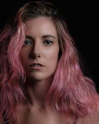 Lindsay Lancaster's Instagram, Twitter & Facebook