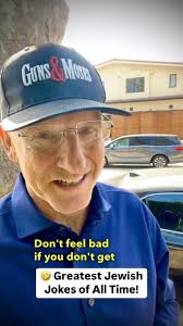 👨‍⚖️ Moishy Goes To Court 🤣 #jewishhumor #sukkot #sukkos #sukkah  #greatestjewishjokes