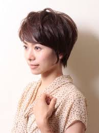 スタイリッシュ エレガント ショート 髪型 40代 髪型 ボブ 40代 髪型