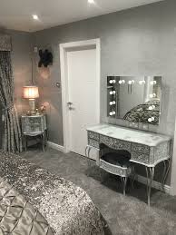 Hollywood Mirror The Best Makeup Vanity Mirror With Lights Mirrored Bedroom Furniture Simple Bedroom Home
