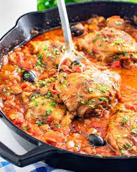 Chicken Cacciatore An Authentic Italian Chicken Dish Made With Braised Chicken And Fres Chicken Cacciatore Recipe Cooking Wine Recipes Italian Chicken Dishes