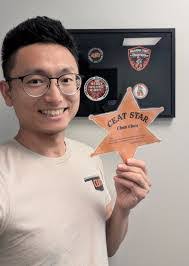 Frank Friend's Instagram, Twitter & Facebook