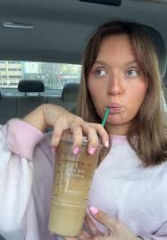 Hannah Redmon (@hannahcredmon)