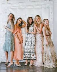 Was Anziehen Als Trauzeugin Die Schonsten Kleider Und Grossten Styling Sunden Hochzeitsoutfit Hochzeit Kleidung Hochzeitsgast Outfit