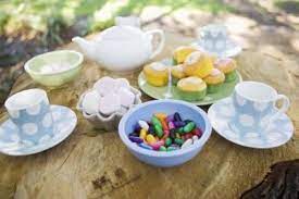 Games For A Dress Up Birthday Tea Party For 10 Year Old Girls Ehow Com Tea Party Activities English Tea Party Tea Party Games