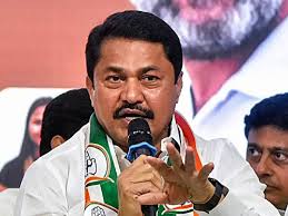 सत्तेत आलो तर लाडक्या बहिणींना महिन्याला 3 हजार रुपये देणार, नाना पटोलेंची  घोषणा | Nana Patole announced that he will give three thousand rupees to  his beloved sisters